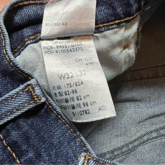 Levi’s Signature Women’s Athletic Jeans - Size 32x32 - Picture 10 of 16